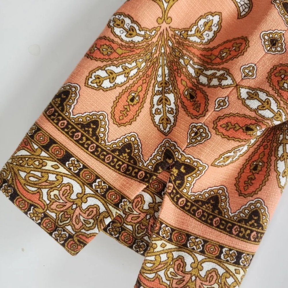 Stunning Buttonless Talbots Multicolor Paisley Blazer perfect for all seasons - Picture 8 of 15